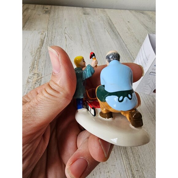 Dept 56 Grandpa's Little helper 4025327 Snow village sled people accessory Xmas - Picture 6 of 8